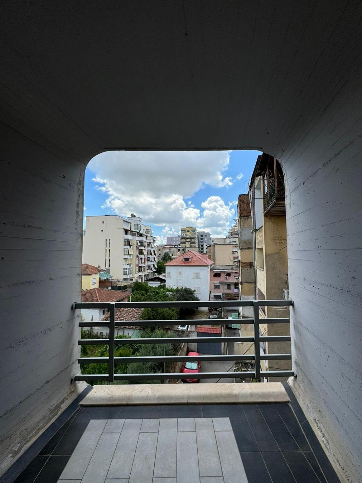 Diem Apartment Near Pazari I Ri Тирана Екстер'єр фото