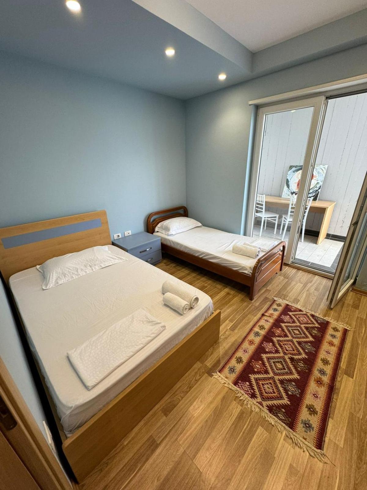 Diem Apartment Near Pazari I Ri Тирана Екстер'єр фото