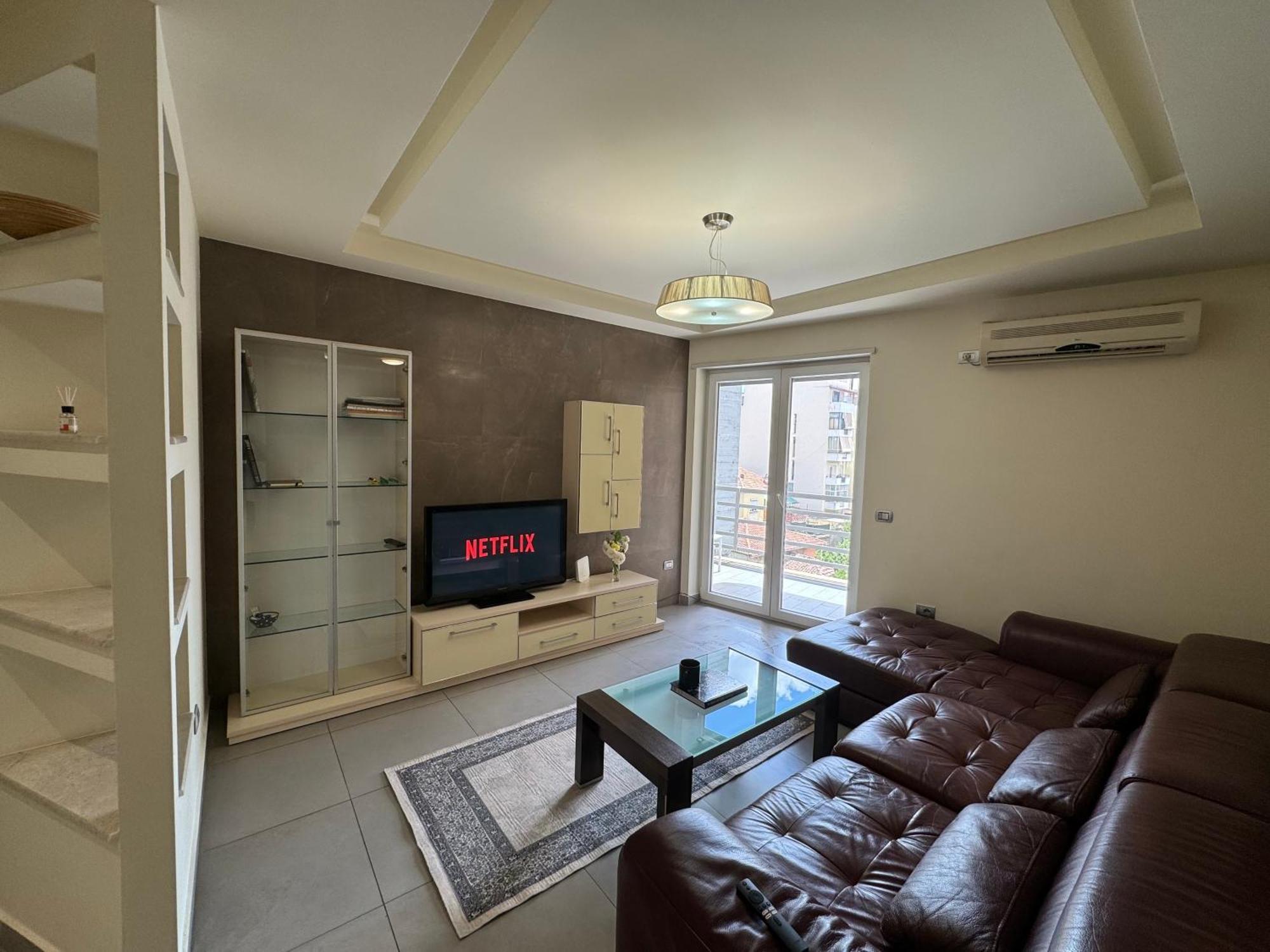 Diem Apartment Near Pazari I Ri Тирана Екстер'єр фото
