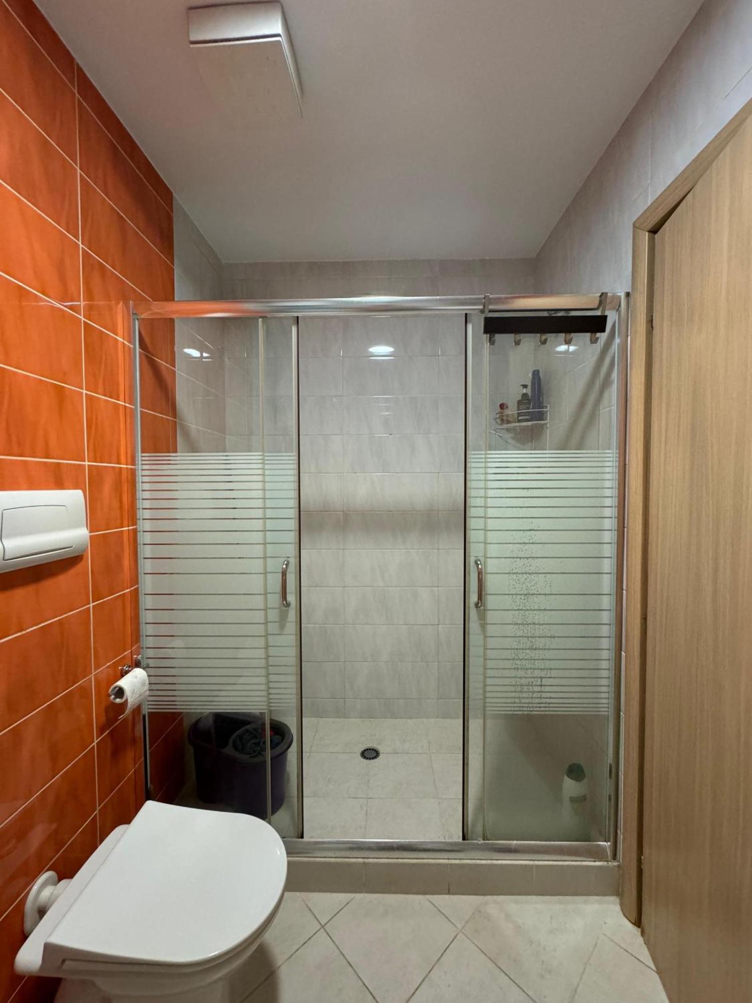 Diem Apartment Near Pazari I Ri Тирана Екстер'єр фото